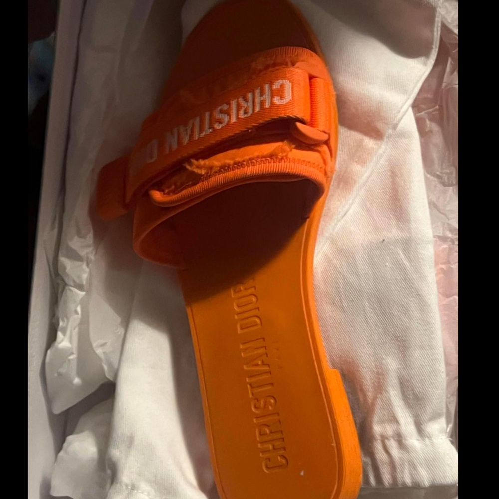 Orange Dior Slides. Size 37.